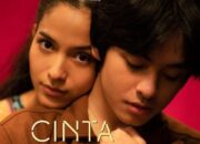 6 Rekomendasi Film Indonesia Romantis di Netflix untuk Habiskan Akhir Pekan bareng Pasangan