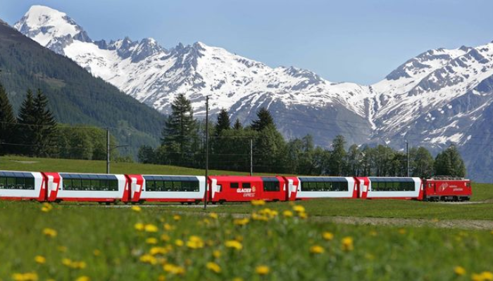 10 Jalur Kereta dengan Pemandangan Terindah di Dunia, Dijamin Bikin Kamu Terpukau!